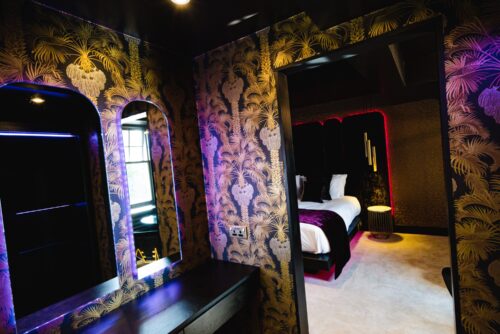 seduction suite image of room 9